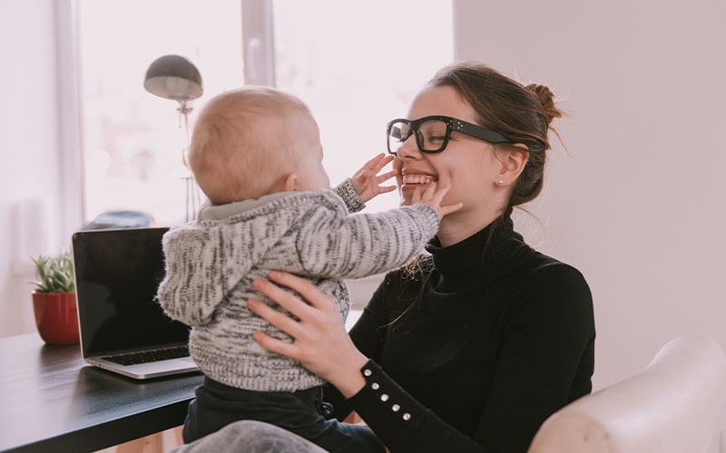 Rientro a lavoro dopo gravidanza_i diritti delle mamme lavoratrici